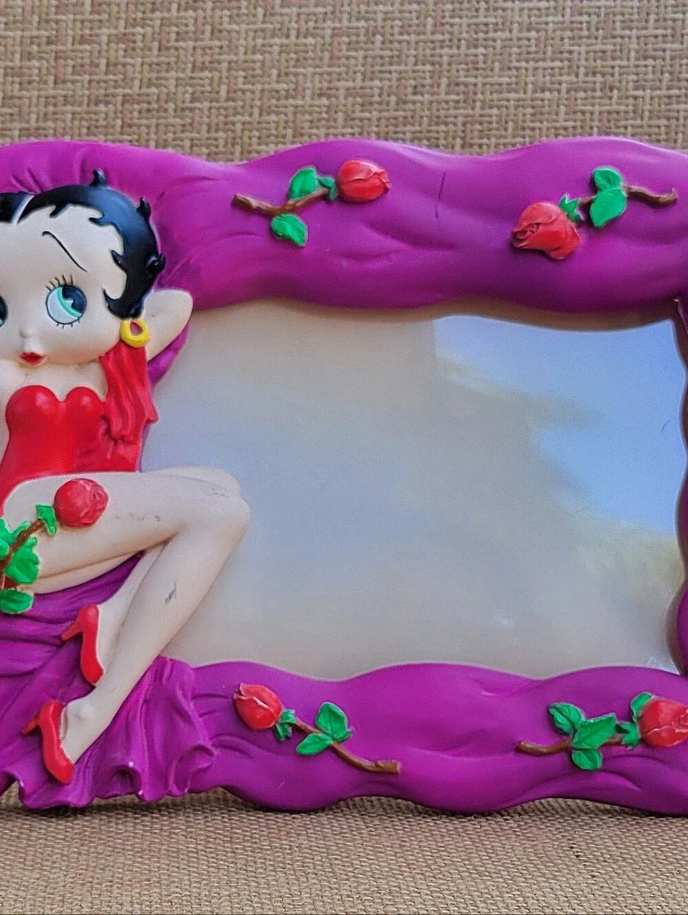 Vintage 2000 Betty Boop in a Bed of Roses with Pudgy 6x4 Picture Frame